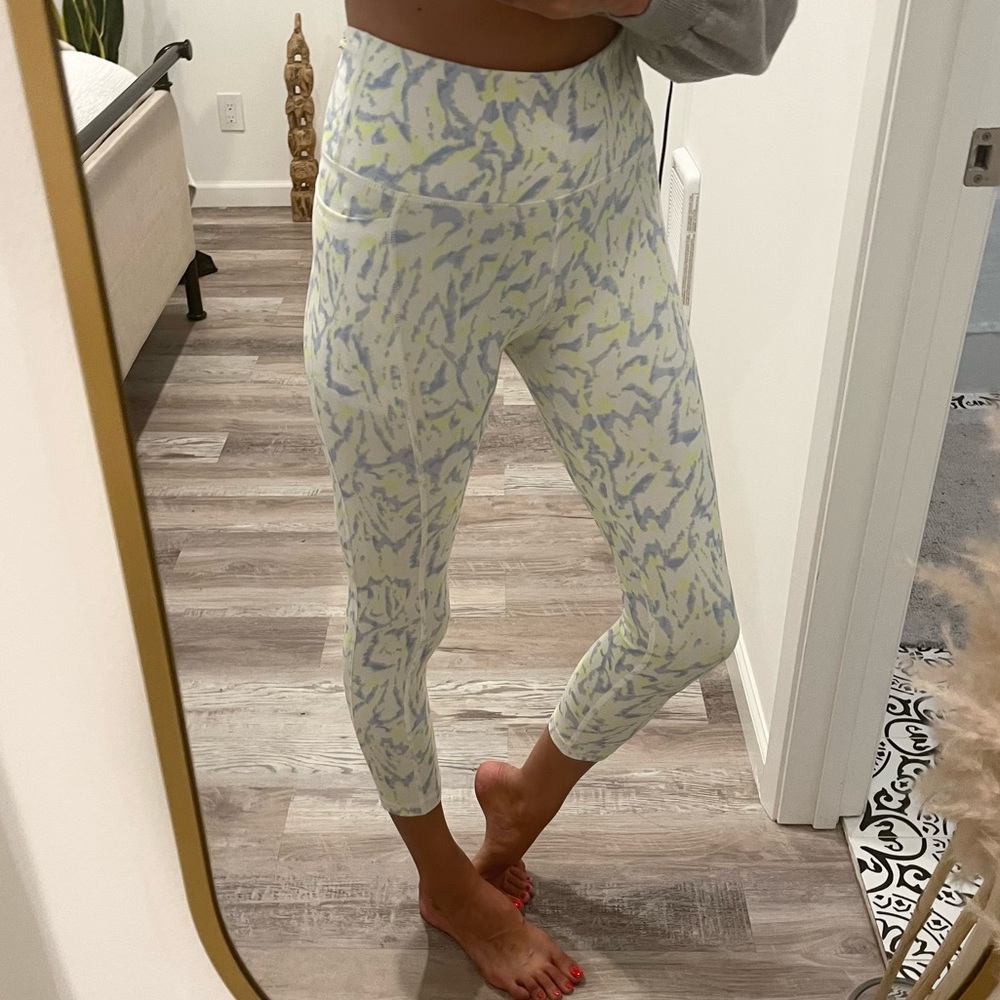 DSG Workout Legging Pant - white, blue, yellow print